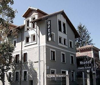 Hotel Conde Aznar Jaca Exterior foto