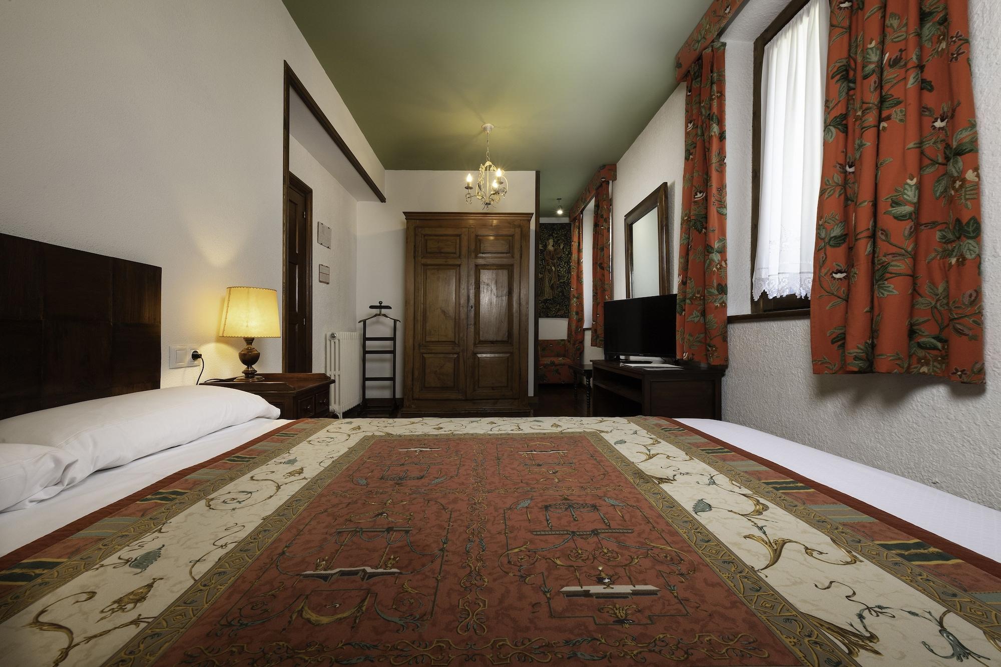 Hotel Conde Aznar Jaca Exterior foto